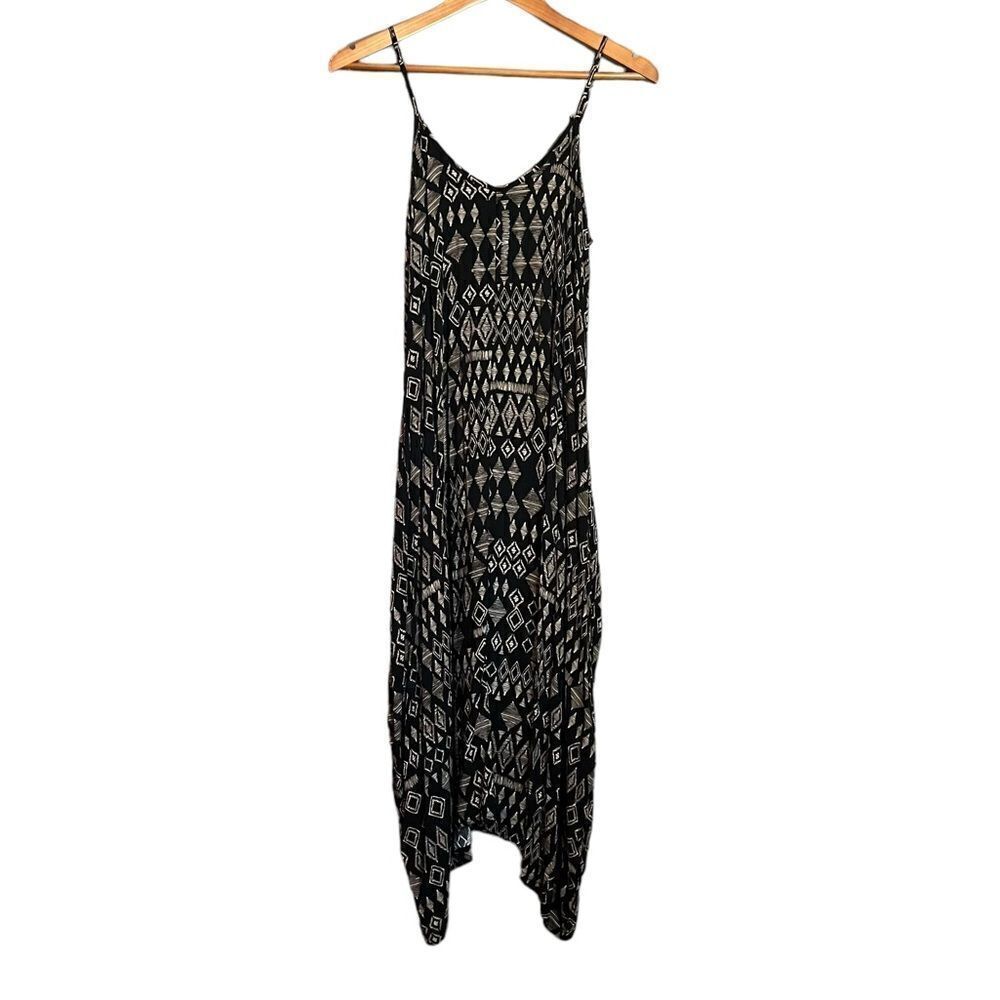 3 for $30!‎ Revel sugar patterned asymmetric dress